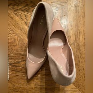 Aldo genuine suede nude pink heels, size 11